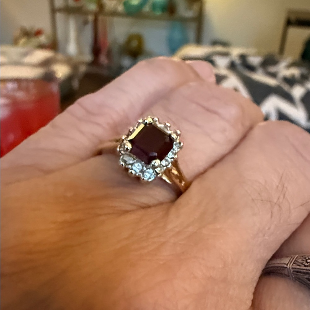 Elegant Gold tone and Red Gemstone vintage Ring stamped gold plated